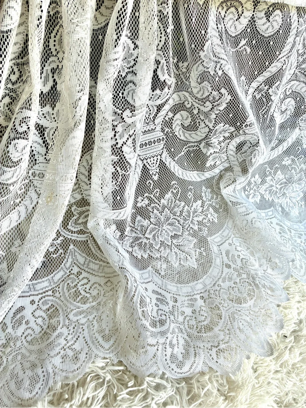 Vintage White Floral Lace window valance Curtain 62” w x 19” L Victorian style